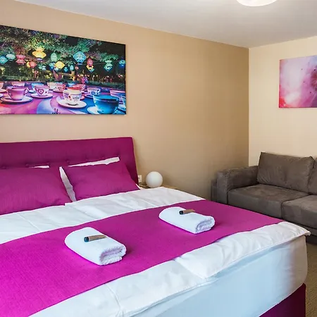 Tea Bed & Breakfast 4*